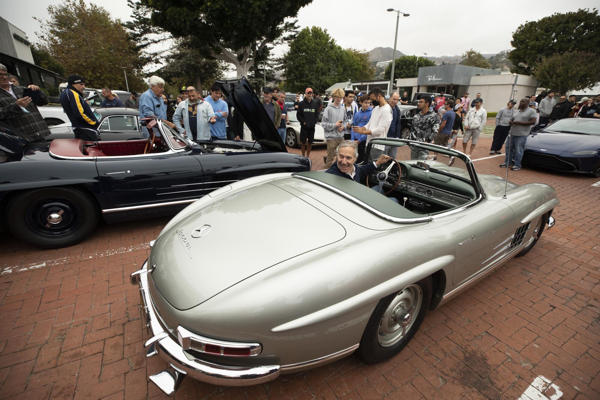 California (Malibu to LA) – Where vintage Porsches are Sunday essentials